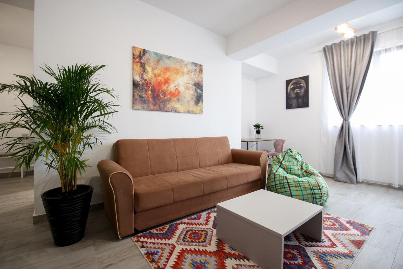 Vitan Central Oasis - Moon --Free Parking--Self Check-In-- Boekarest Buitenkant foto