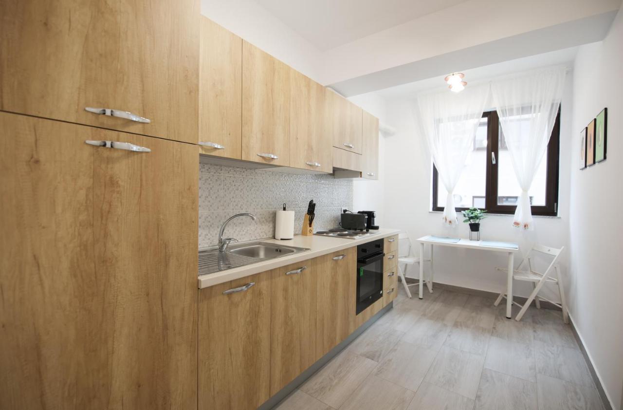 Vitan Central Oasis - Moon --Free Parking--Self Check-In-- Boekarest Buitenkant foto